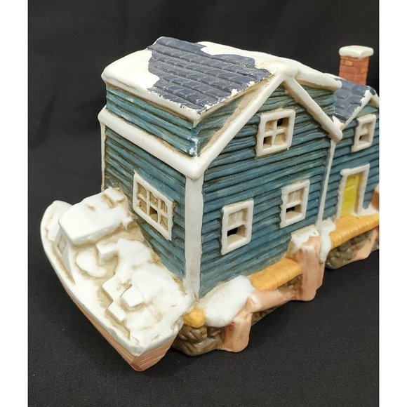 Franks Winter Tyme lake river BOAT HOUSE Christmas Village small building 4"high - Picture 4 of 7